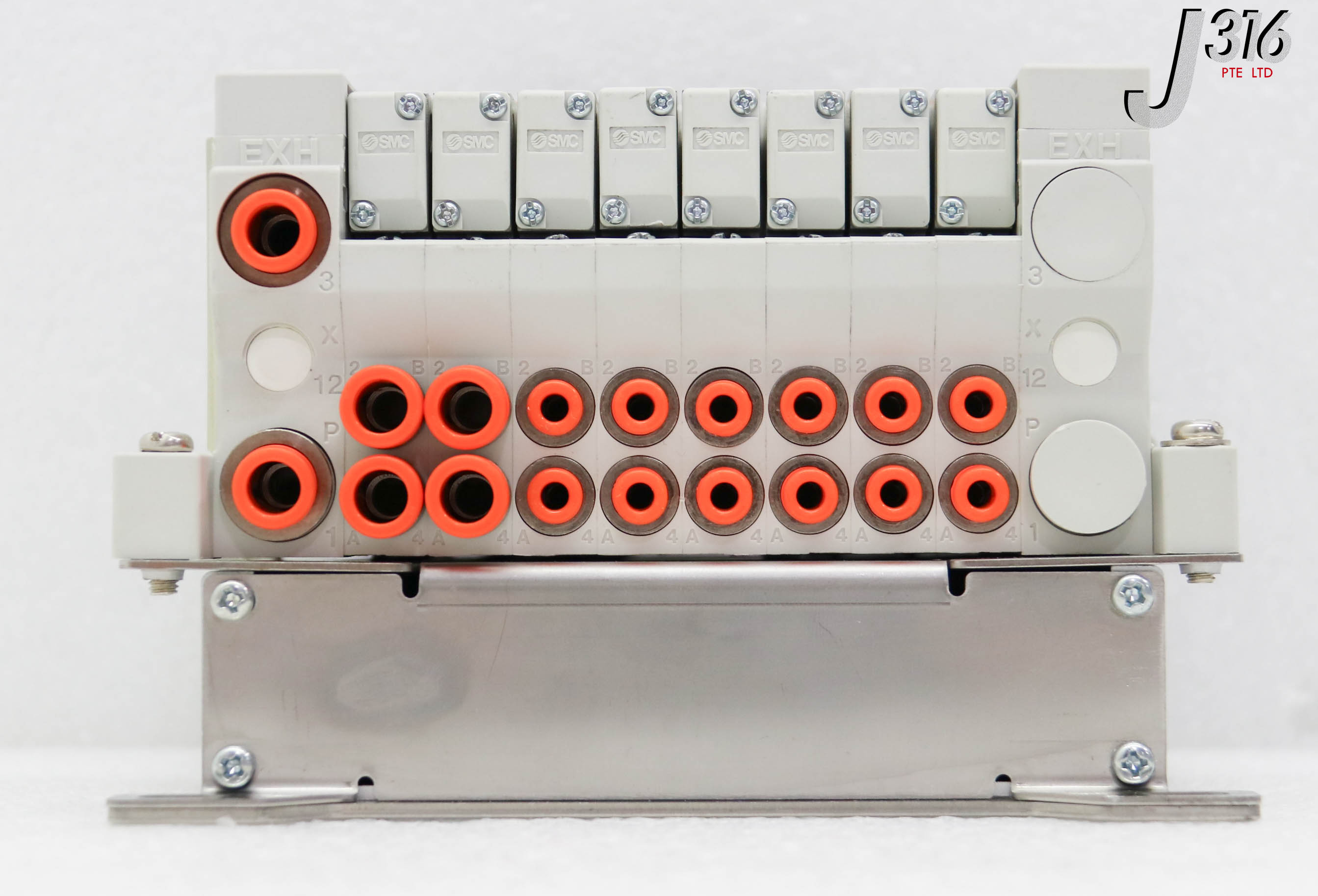 34151 SMC 8-SLOT PNEU MANF, AMAT 4060-00967 W/ EX160-SDN2 VV5Q11